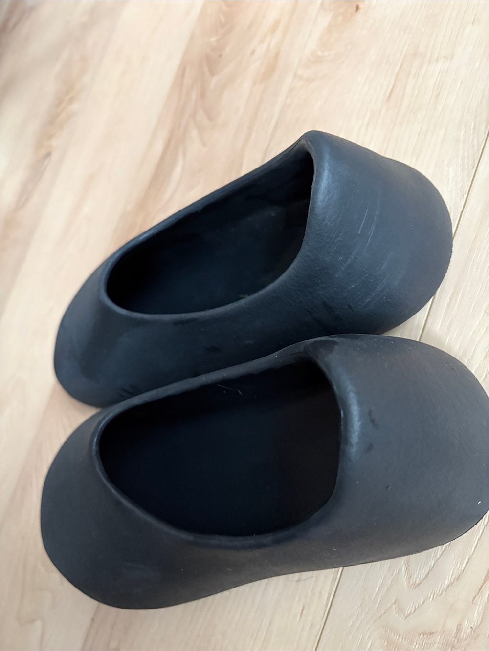 Yeezy SL-01